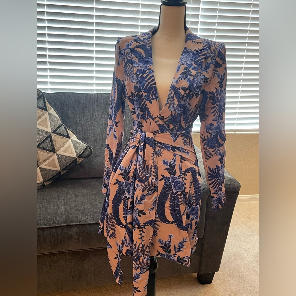 COPY - Gorgeous blue paisley blazer dress